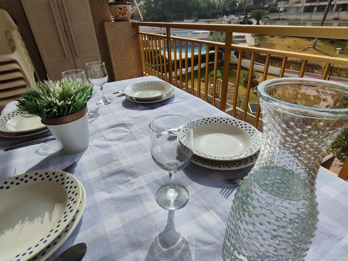 Luminoso Apartamento En Salou Con Terraza Y Parque Infantil Ideal Familias Exterior photo