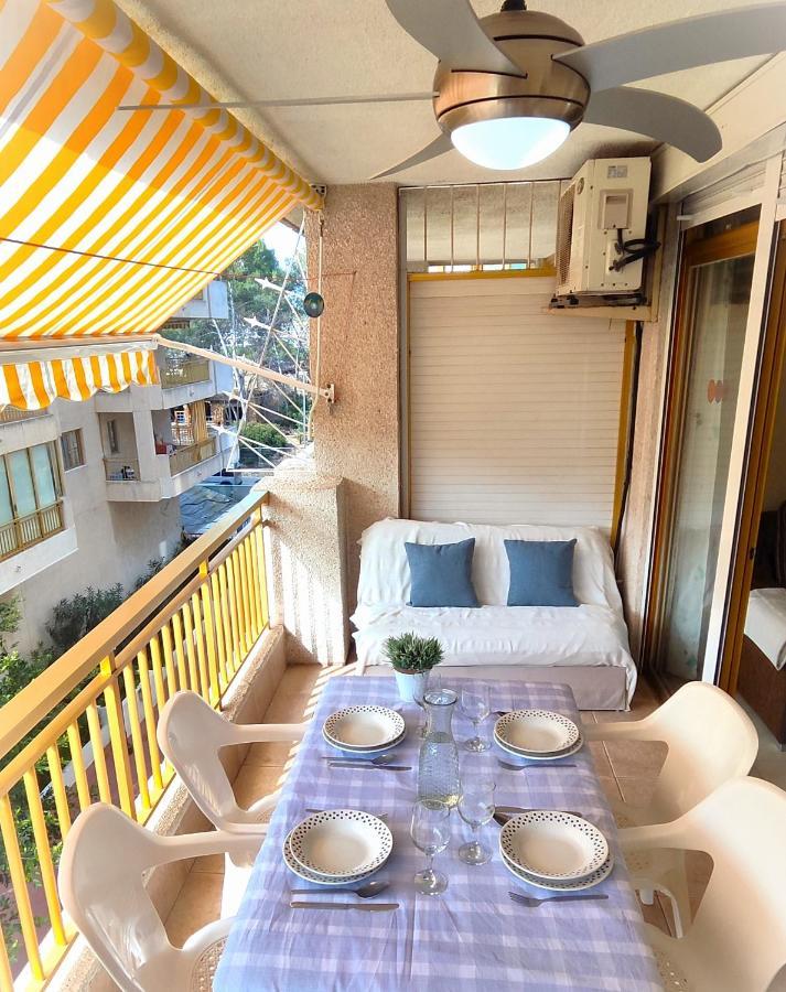 Luminoso Apartamento En Salou Con Terraza Y Parque Infantil Ideal Familias Exterior photo