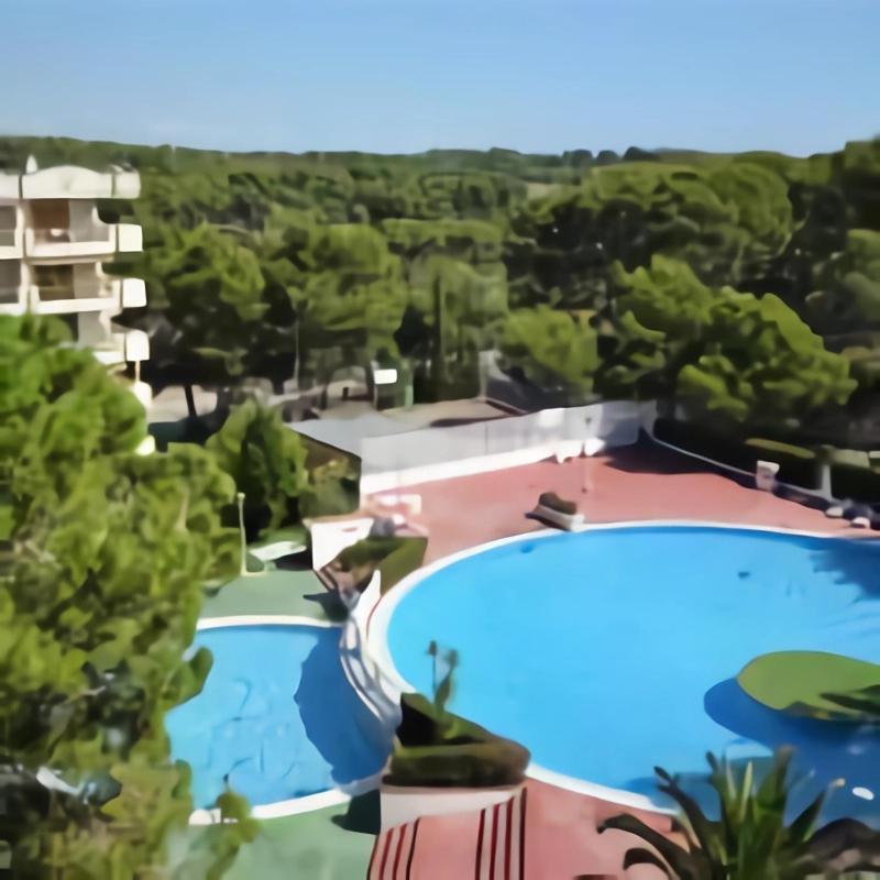 Luminoso Apartamento En Salou Con Terraza Y Parque Infantil Ideal Familias Exterior photo