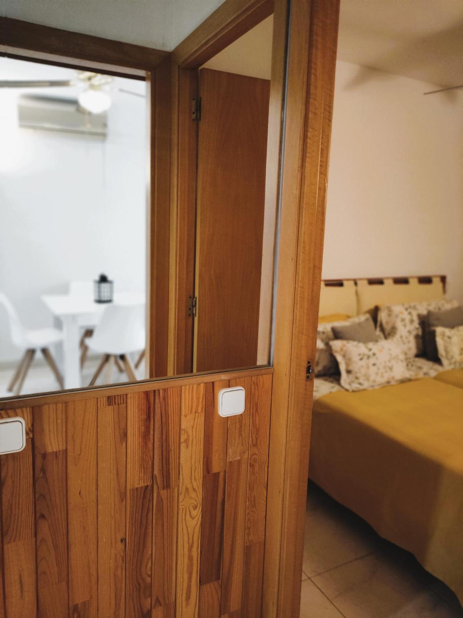 Luminoso Apartamento En Salou Con Terraza Y Parque Infantil Ideal Familias Exterior photo